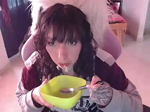 ScarlettShirahoshi online show from 10, 4, 2026