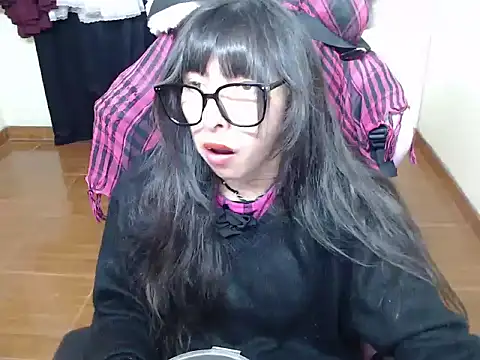 ScarlettShirahoshi online show from 15, 12, 2025