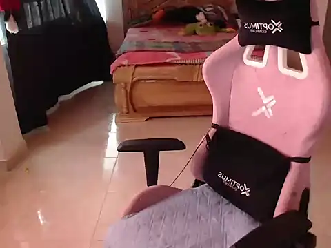 ScarlettShirahoshi online show from 17, 3, 2026