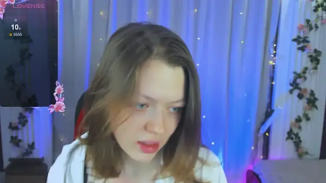 Lunar Lily online show from 10, 10, 2025