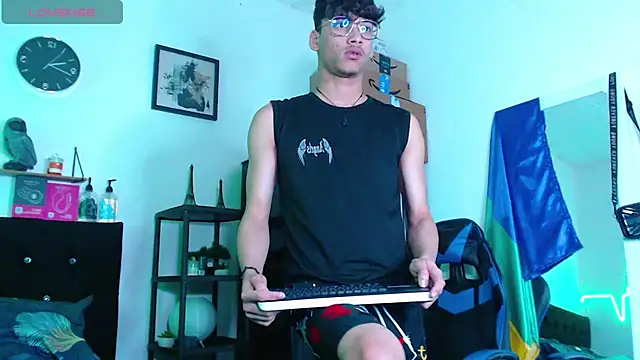 Gael Jones online show from 3, 10, 2025