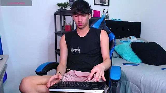 Gael Jones online show from 28, 10, 2025