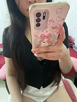 Lissa xinh09 online show from 10, 11, 2025