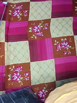 Hot-Show2 online show from 4, 4, 2026