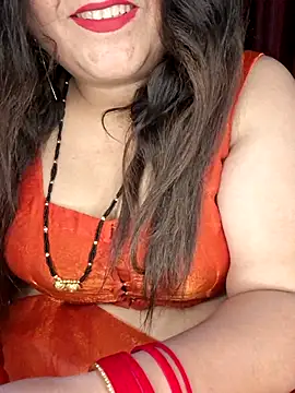 Snapshot of indian-hotmilfs chatting on 2, 7, 2026 indian-hotmilfs online show from 2, 7, 2026