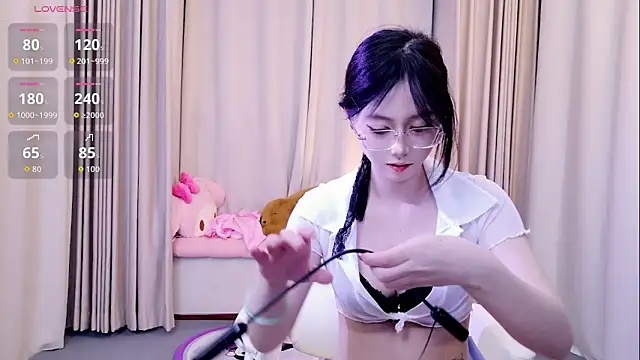 niannian18 online show from 15, 11, 2025