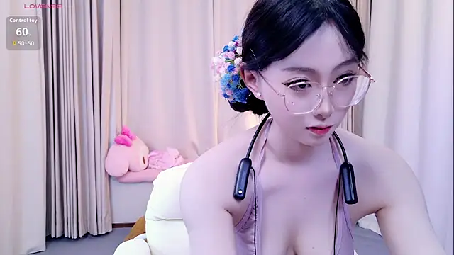 niannian18 online show from 21, 11, 2025