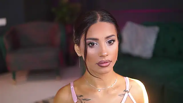 SiennaRuh online show from 15, 9, 2025