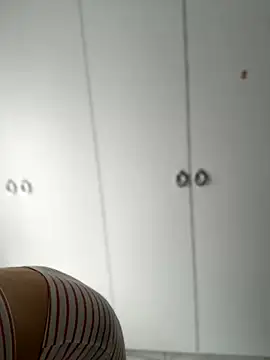 TenderLaGlamor online show from 24, 9, 2025