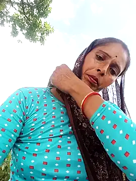 Snapshot of Arti13A chatting on 10, 9, 2025 Arti13A online show from 10, 9, 2025