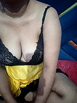 Lusty-radhika online show from 9, 9, 2025