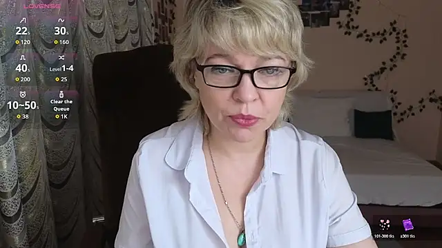 Snapshot of Rosette_Pricky chatting on 28, 11, 2025 Rosette Pricky online show from 28, 11, 2025