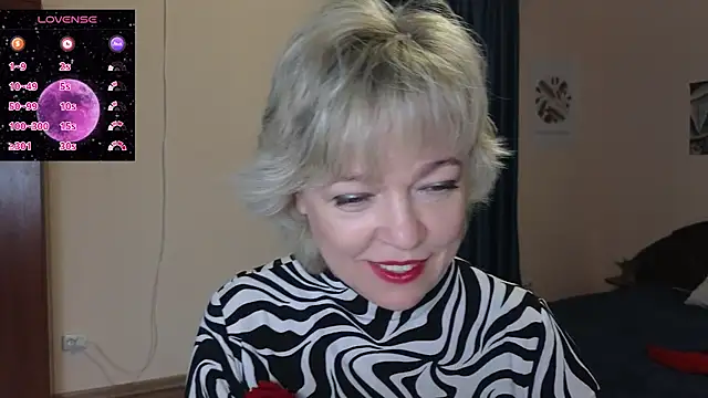 Snapshot of Rosette_Pricky chatting on 25, 10, 2025 Rosette Pricky online show from 25, 10, 2025
