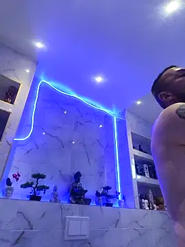 papichulo0099 online show from 15, 3, 2026