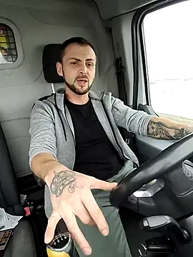 papichulo0099 online show from 6, 1, 2026