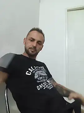 papichulo0099 online show from 13, 7, 2026