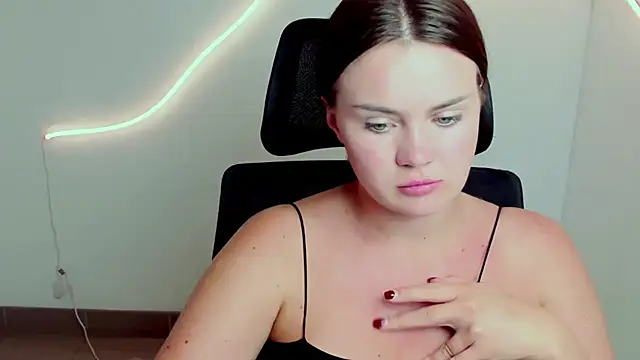 Bonny Candy online show from 8, 9, 2025