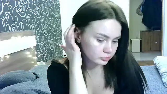 Bonny Candy online show from 10, 11, 2025