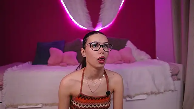 alexxisrae online show from 11, 3, 2026