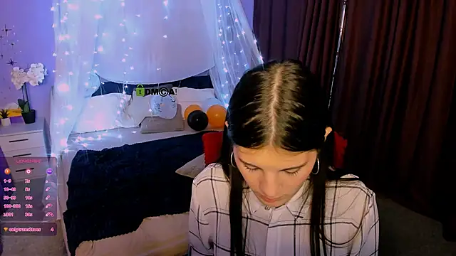 lizzie boom online show from 5, 11, 2025