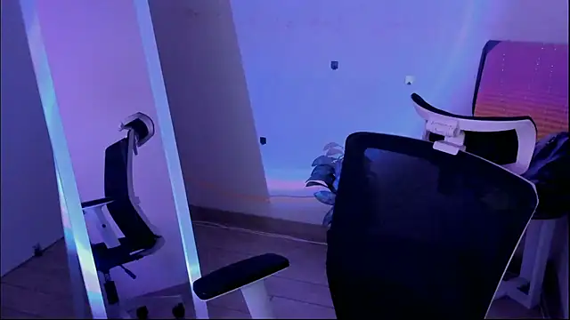 Sandra Curly online show from 13, 12, 2025