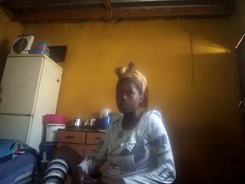 Caramelchick01 online show from 3, 10, 2025