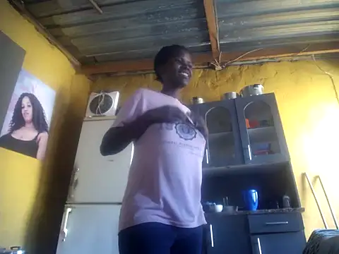 Caramelchick01 online show from 19, 11, 2025