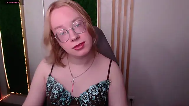 Snapshot of Amanda_Butlerr chatting on 10, 6, 2026 Amanda Butlerr online show from 10, 6, 2026