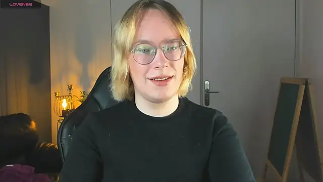 Amanda Butlerr online show from 31, 10, 2025