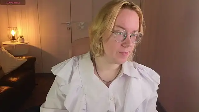 Snapshot of Amanda_Butlerr chatting on 4, 7, 2026 Amanda Butlerr online show from 4, 7, 2026