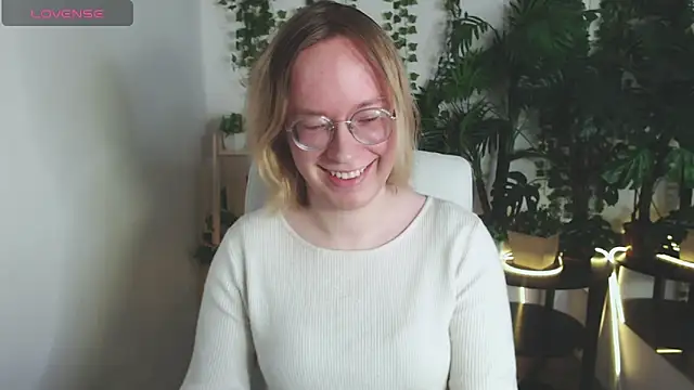 Amanda Butlerr online show from 19, 12, 2025