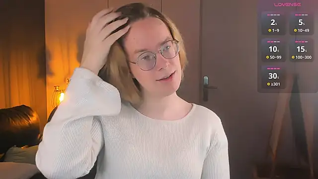 Amanda Butlerr online show from 12, 10, 2025