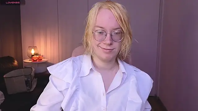 Amanda Butlerr online show from 28, 5, 2026