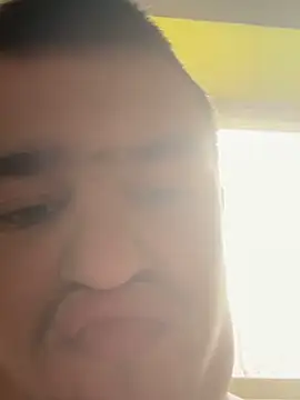 Snapshot of pussyhunter323557 chatting on 25, 10, 2025 pussyhunter323557 online show from 25, 10, 2025