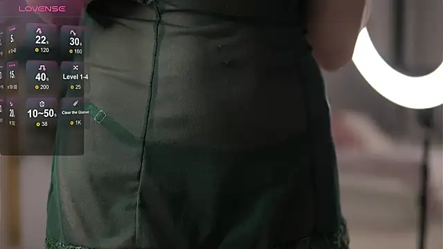 RebeccaRese online show from 12, 3, 2026