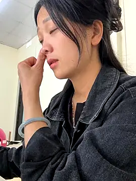 thaoyeuuu online show from 9, 10, 2025