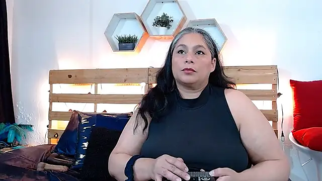 sheila reeves2772 online show from 24, 11, 2025