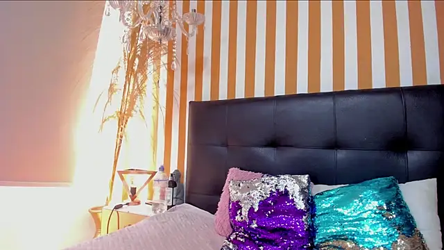 LunaToledo online show from 5, 1, 2026