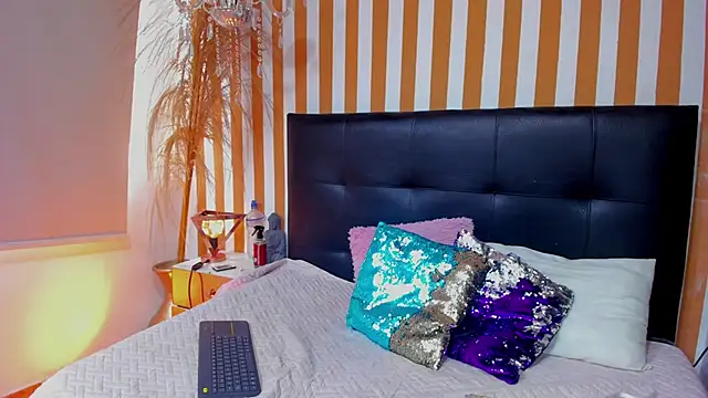 LunaToledo online show from 9, 1, 2026