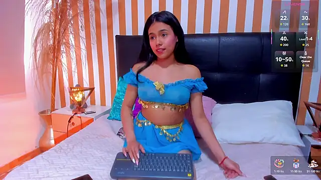 LunaToledo online show from 10, 11, 2025