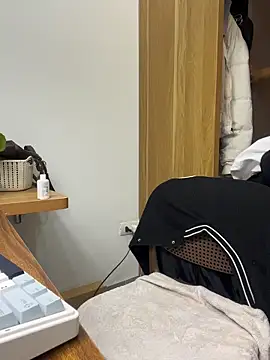 bunny b4nny online show from 17, 11, 2025