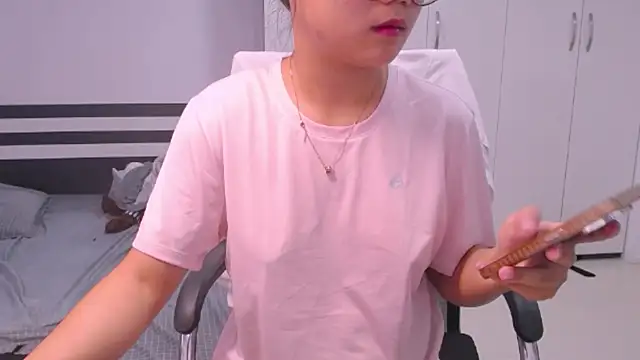 bunny b4nny online show from 9, 10, 2025