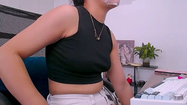 bunny b4nny online show from 3, 10, 2025