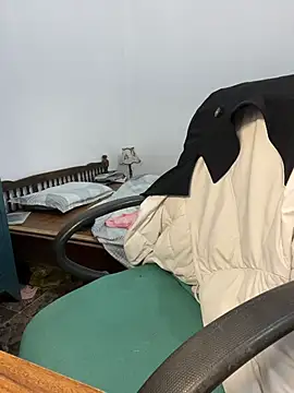 bunny b4nny online show from 29, 11, 2025