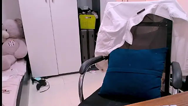 bunny b4nny online show from 13, 9, 2025