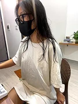 bunny b4nny online show from 28, 10, 2025