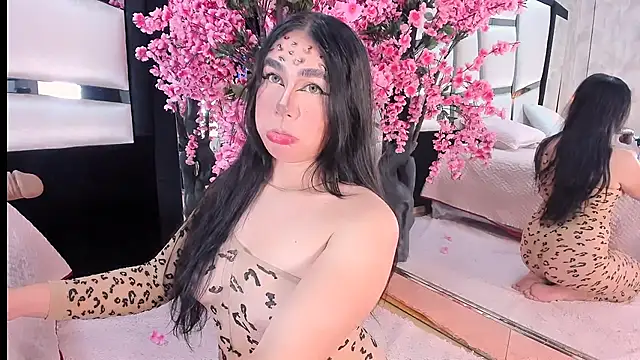TessaCooper1 online show from 24, 4, 2026