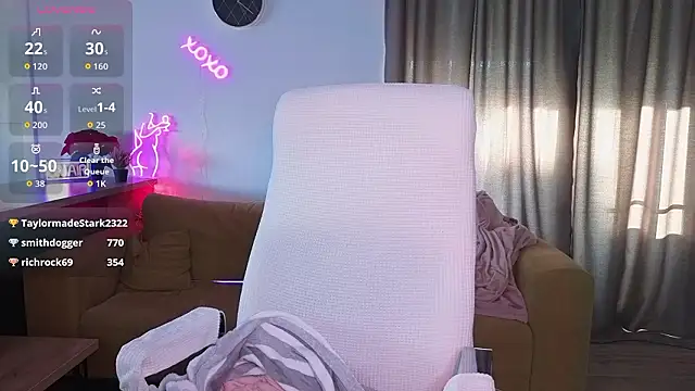 adrelaxina online show from 4, 3, 2026