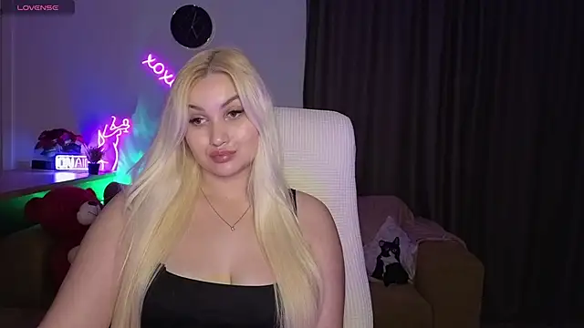 Snapshot of adrelaxina chatting on 18, 5, 2026 adrelaxina online show from 18, 5, 2026