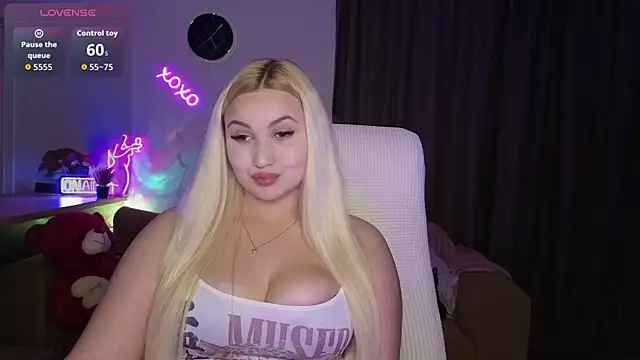 Snapshot of adrelaxina chatting on 20, 5, 2026 adrelaxina online show from 20, 5, 2026